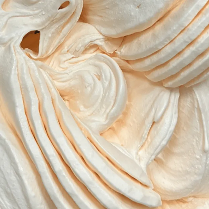 Creazione di gelato all’arancia